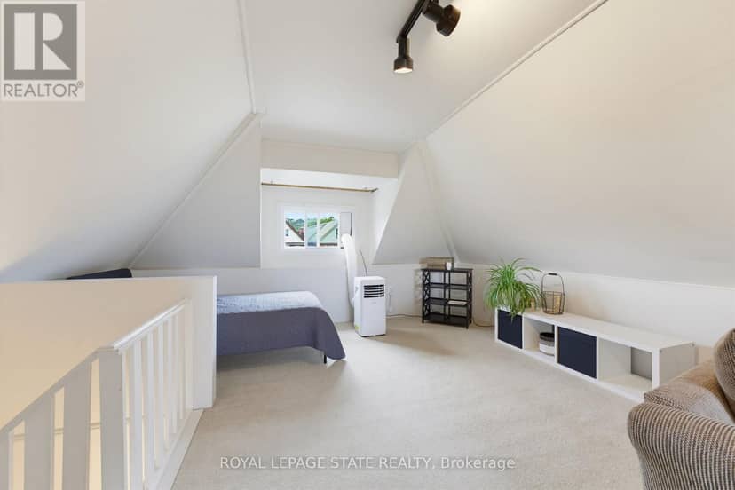 394 Charlton Avenue W — photo 29 of 40