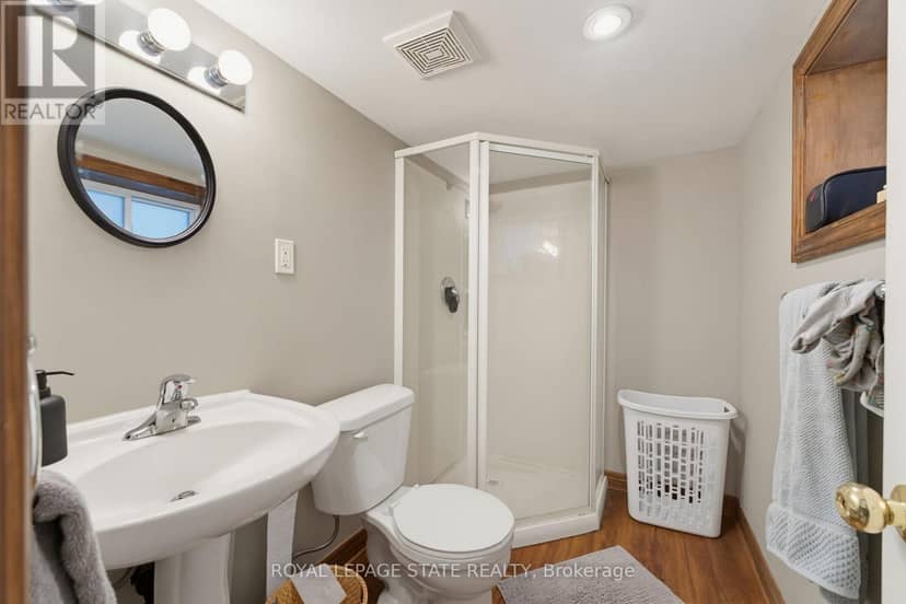 394 Charlton Avenue W — photo 33 of 40