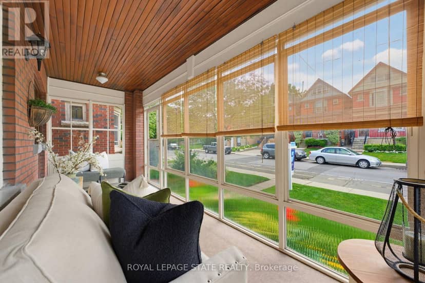 394 Charlton Avenue W — photo 4 of 40