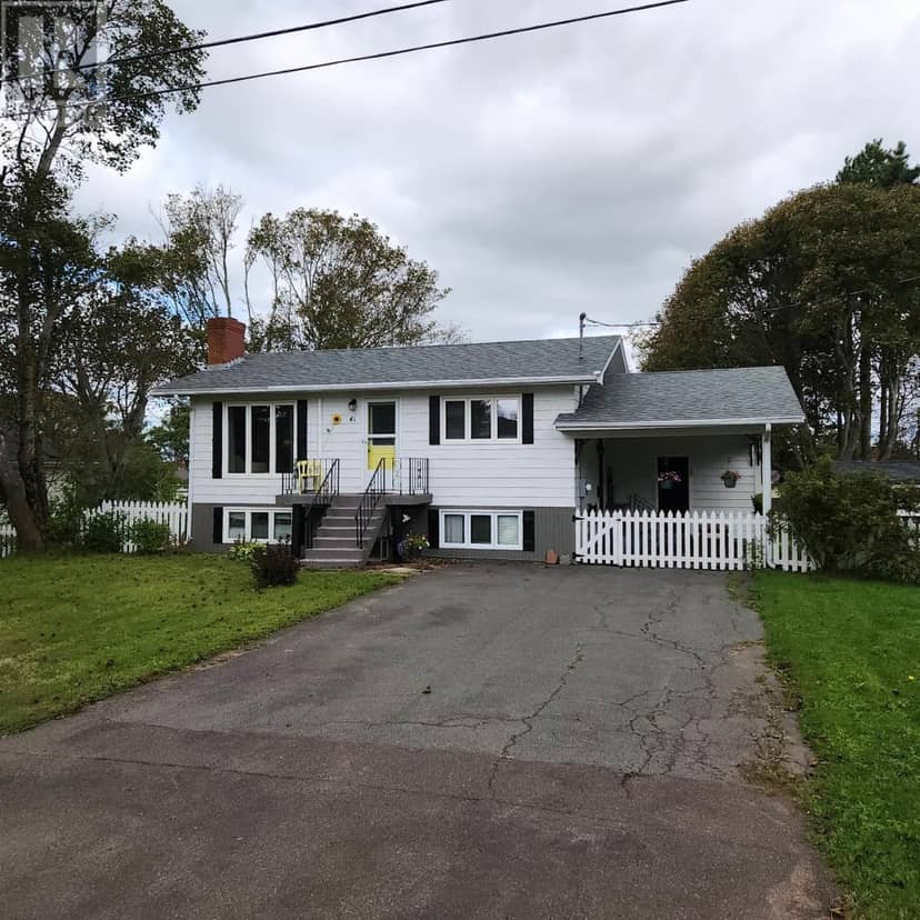 41 Penny Lane — photo 8 of 40