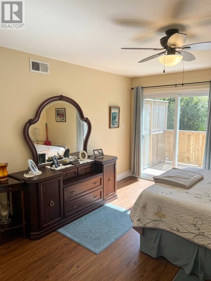 2 32 Jacks Way — photo 6 of 11
