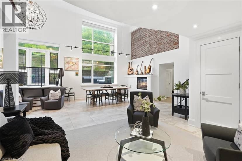 397 KING Street W Unit# 116 — photo 9 of 36