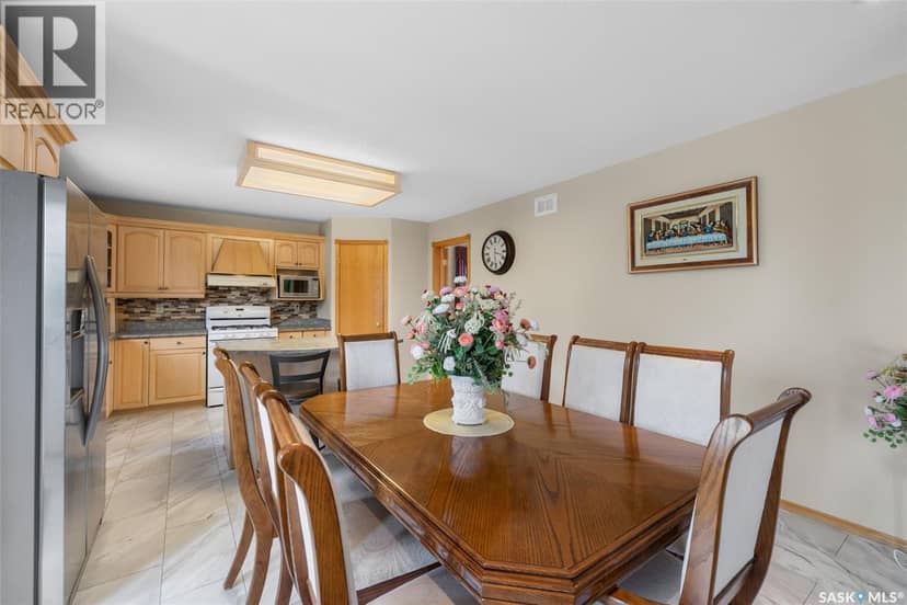5516 Leibel CRESCENT — photo 11 of 40