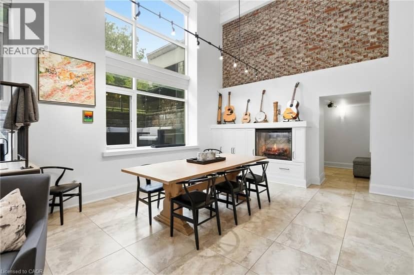 397 KING Street W Unit# 116 — photo 7 of 36