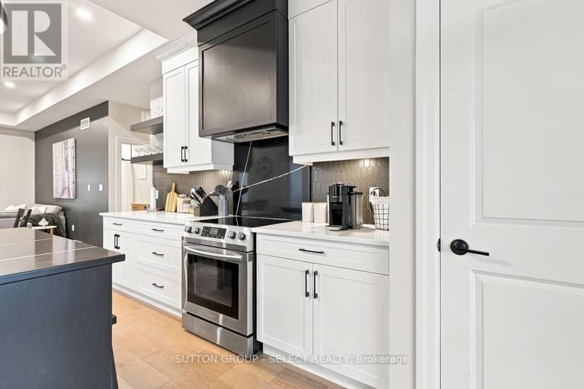 38 - 159 Collins Way — photo 17 of 40