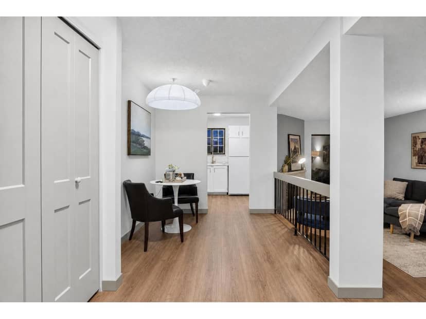 2114 13819 100 AVENUE, Surrey, photo 3