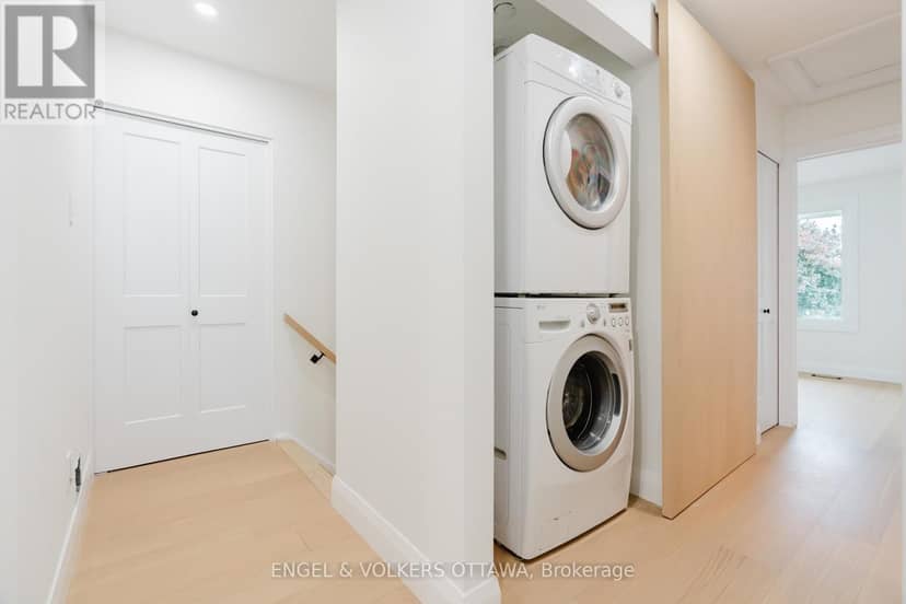 825 De Salaberry Street — photo 27 of 40