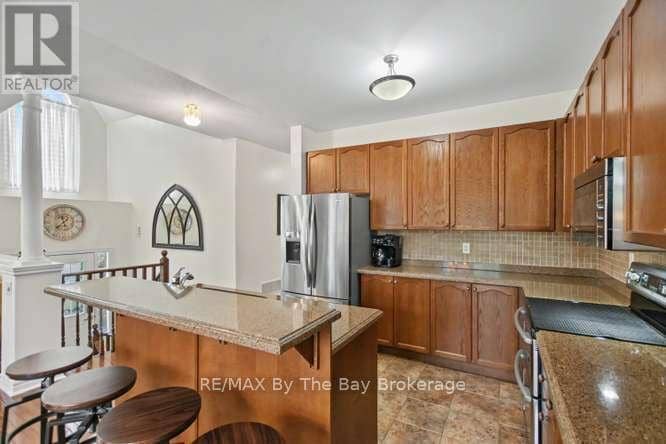 90 Meadowlark Boulevard — photo 13 of 40