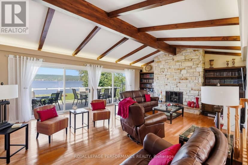 2442 Bay Road, Champlain, photo 6