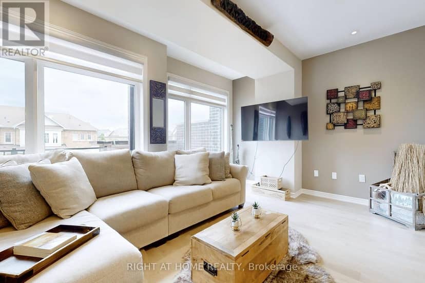 279 Moody Drive, Vaughan, photo 3