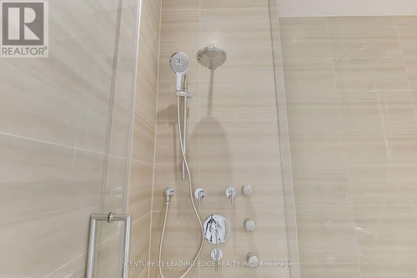 210 - 9 Stollery Pond Crescent — photo 15 of 24