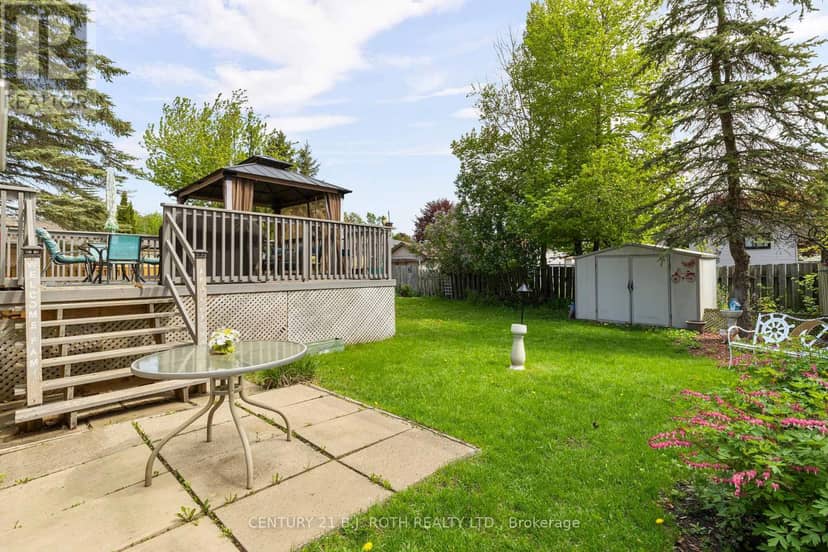 10 Andrea Crescent — photo 24 of 36