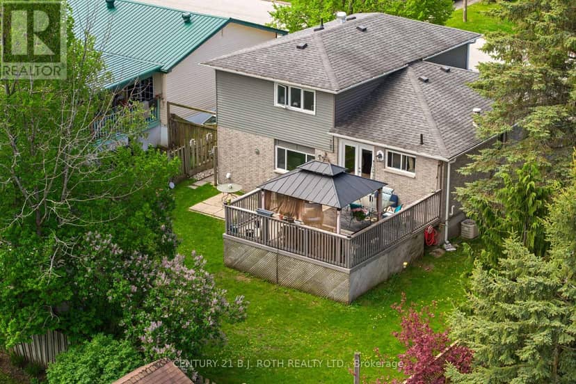 10 Andrea Crescent — photo 30 of 36