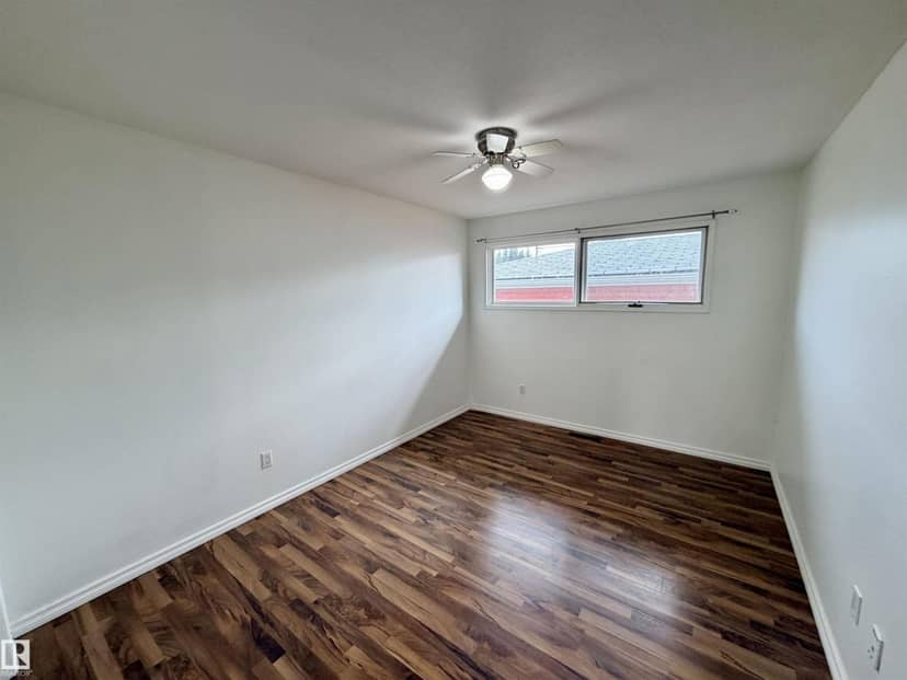 5113 45 ST — photo 13 of 36
