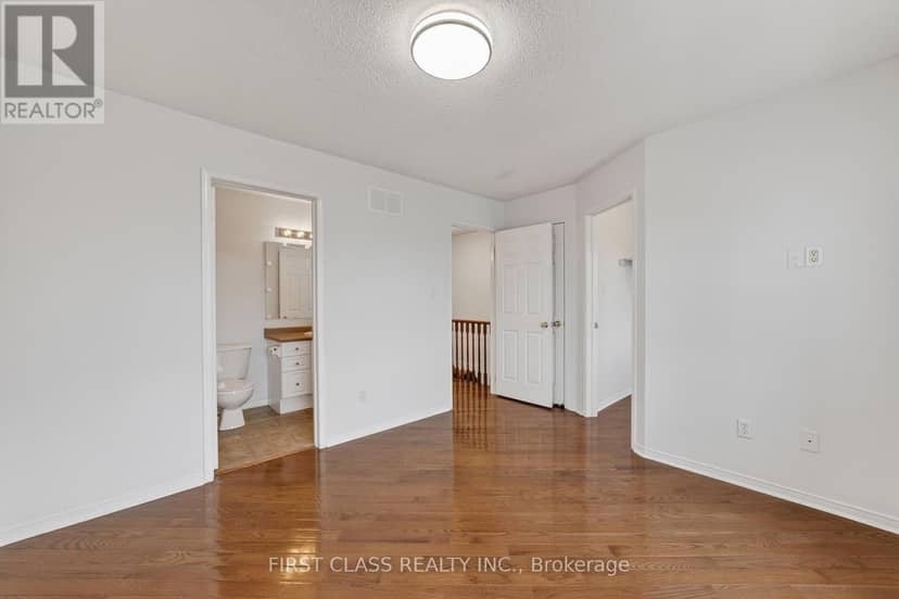 TH10 - 3076 Lake Shore Boulevard W — photo 28 of 35