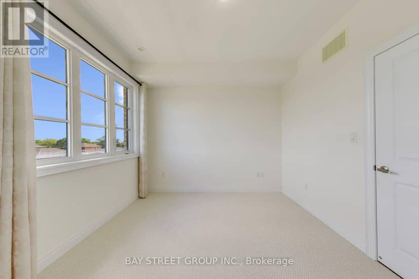 #14 - 2172 Trafalgar Road — photo 21 of 33