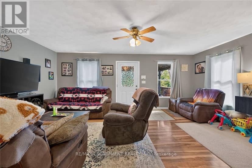 17 Semmens Street — photo 10 of 40