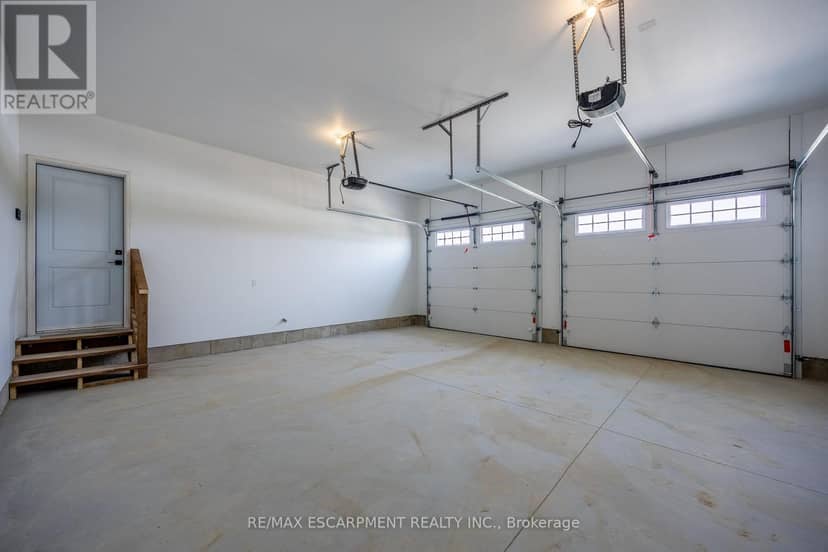 218 Schooner Drive — photo 13 of 29