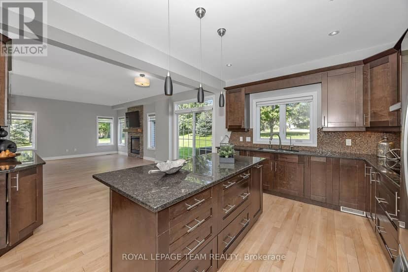8351 Lourdes Way — photo 17 of 40