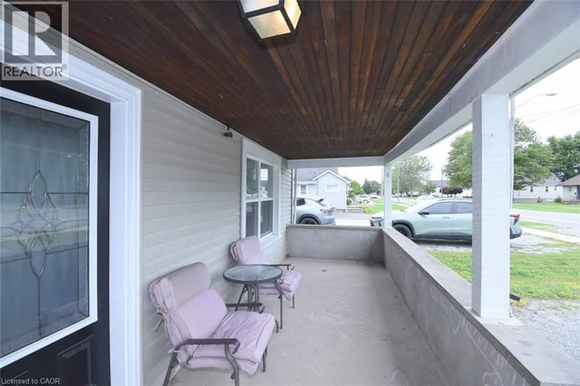 58 WELLINGTON Street — photo 4 of 37