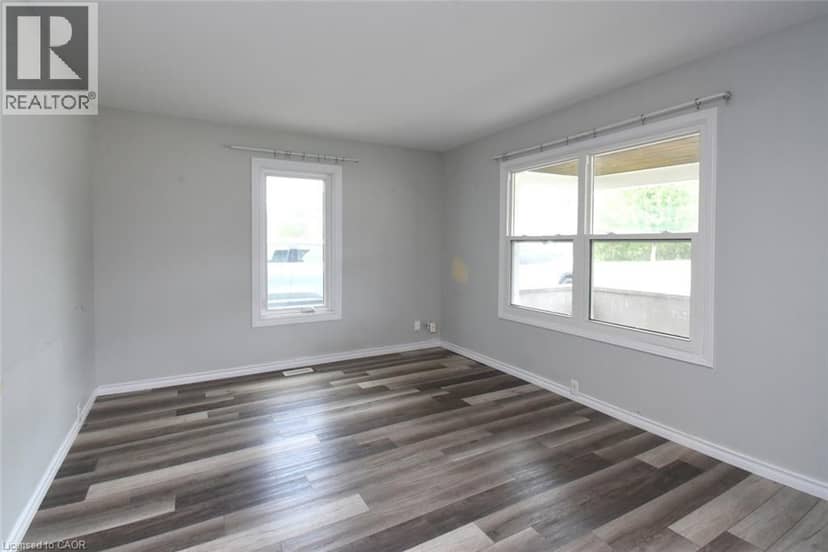 58 WELLINGTON Street — photo 7 of 37