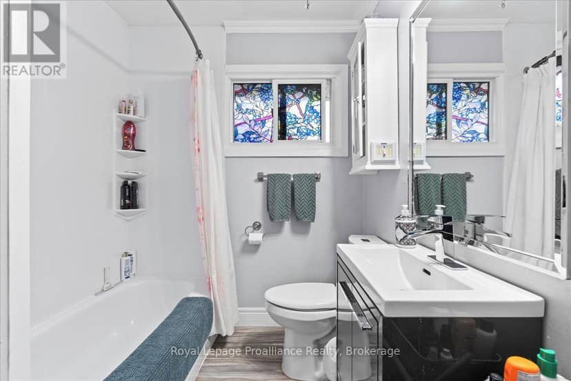 23 Alfred Drive — photo 17 of 32