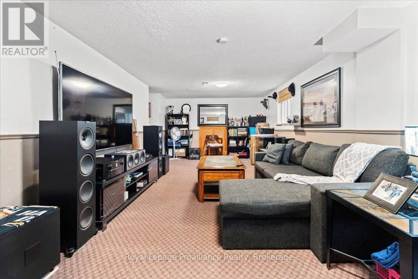 23 Alfred Drive — photo 20 of 32