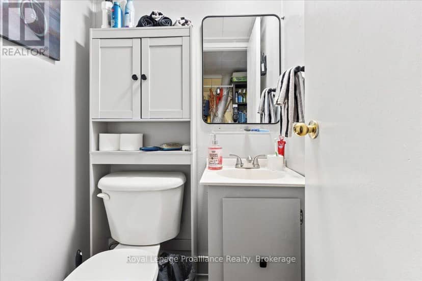 23 Alfred Drive — photo 21 of 32