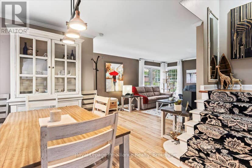 23 Alfred Drive — photo 8 of 32