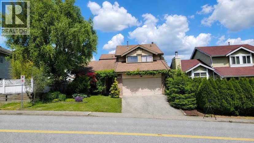 2961 WALTON AVENUE, Coquitlam