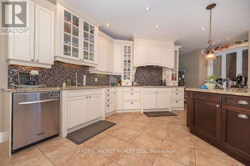 182 River Drive — photo 14 of 40