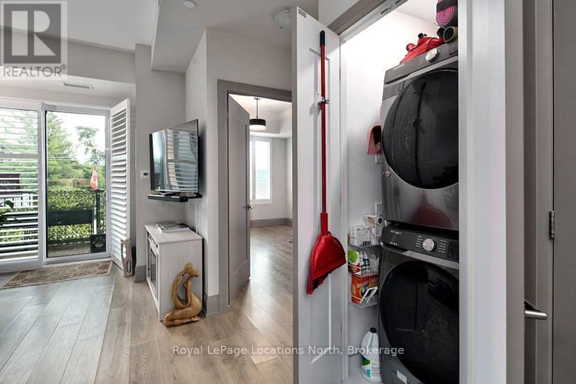 309 - 1 Hume Street — photo 11 of 39