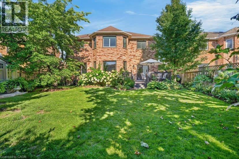 12 BEASLEY Crescent — photo 37 of 40