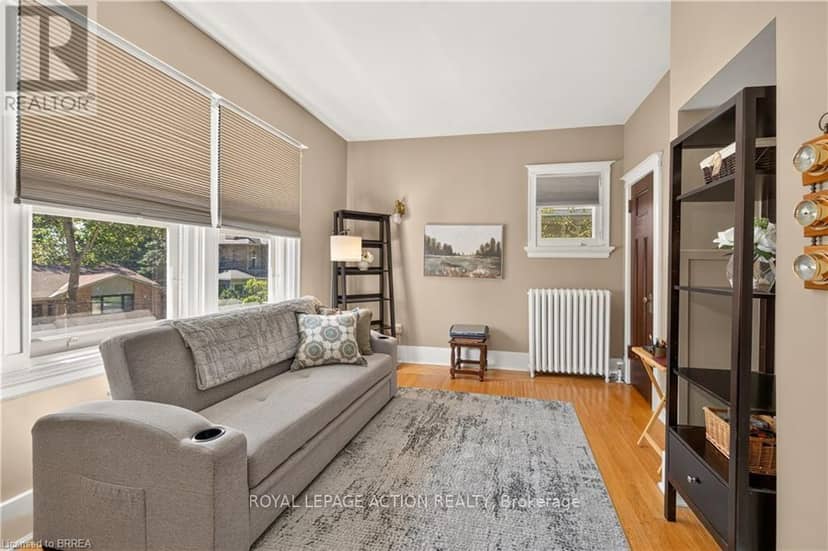29 Lorne Crescent — photo 26 of 40