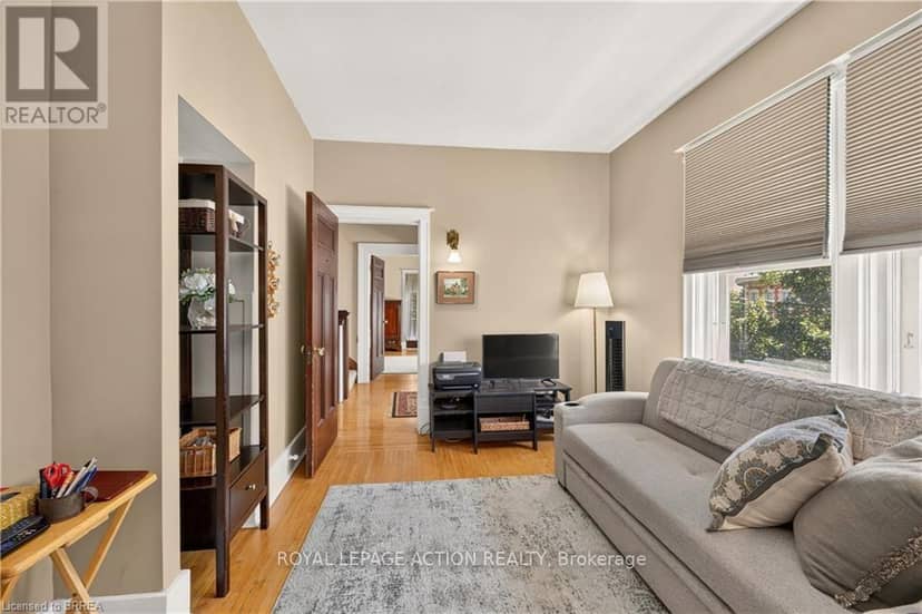 29 Lorne Crescent — photo 27 of 40