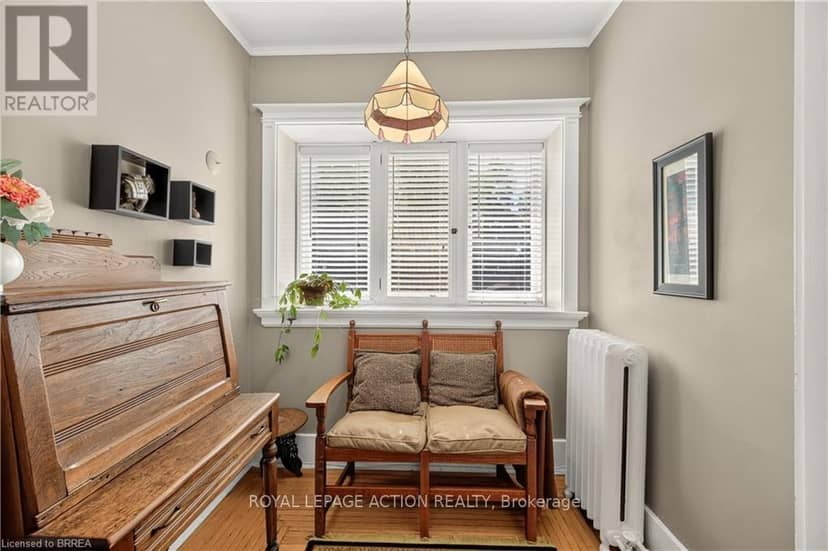 29 Lorne Crescent — photo 31 of 40