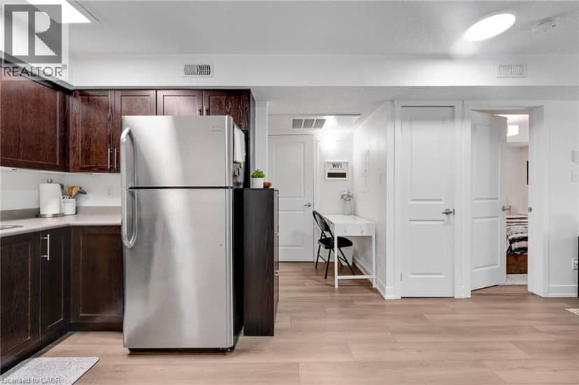 185 WINDALE Crescent Unit# 1C — photo 6 of 15