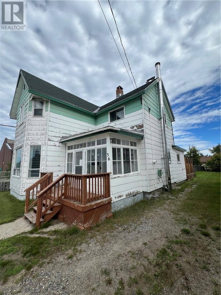 36 Lansdowne Street N, Chapleau, photo 2