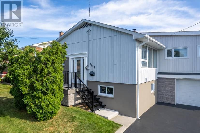 1286 Lauzon Avenue — photo 5 of 40