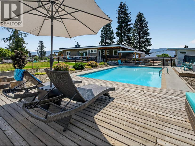 2715 Boucherie Road, West Kelowna