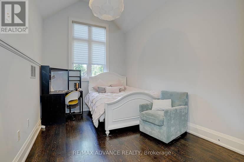 218 Cameron Avenue — photo 26 of 40