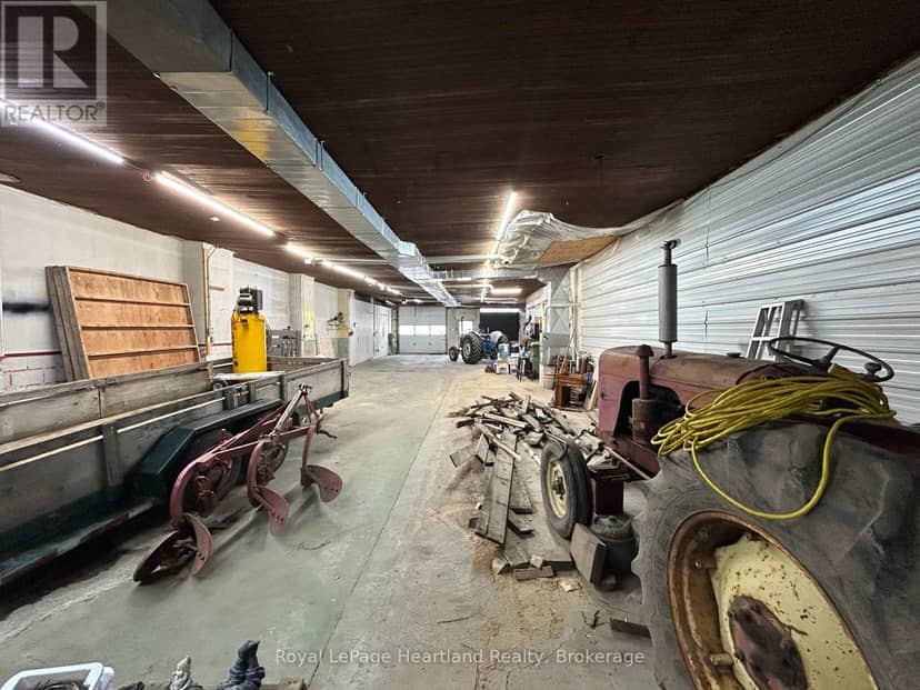 30 Isaac Street — photo 9 of 13