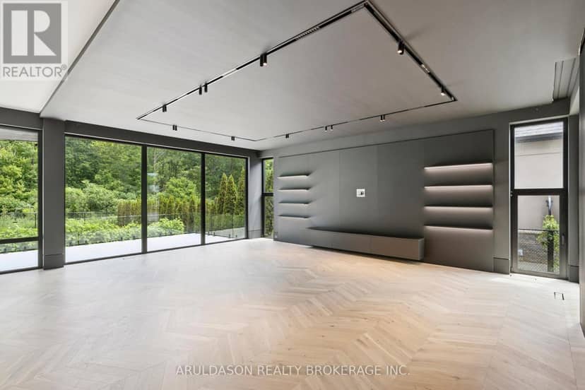 1135 Balfour Street — photo 7 of 32