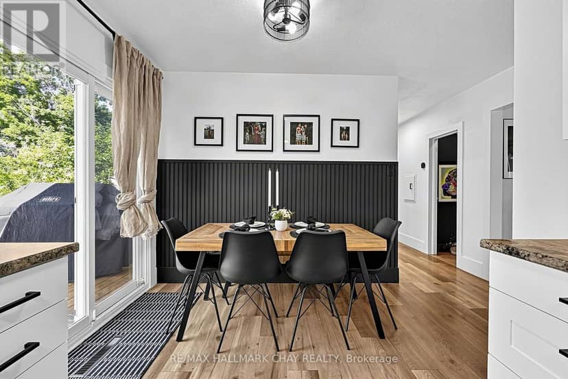 32 Caroline Street — photo 17 of 40