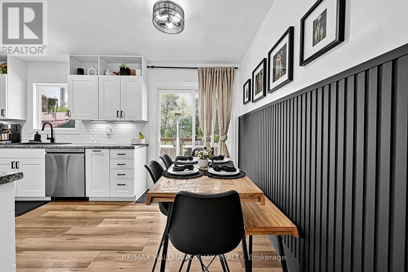 32 Caroline Street — photo 18 of 40