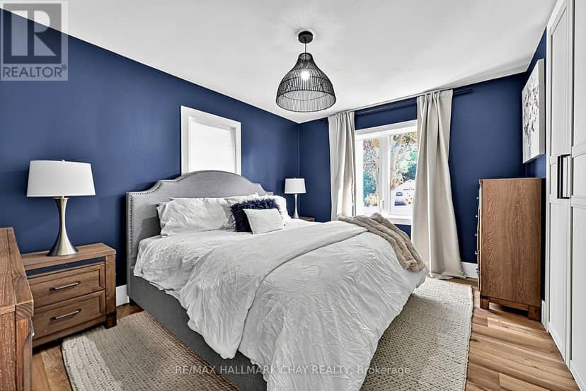 32 Caroline Street — photo 19 of 40