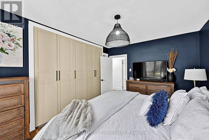 32 Caroline Street — photo 20 of 40