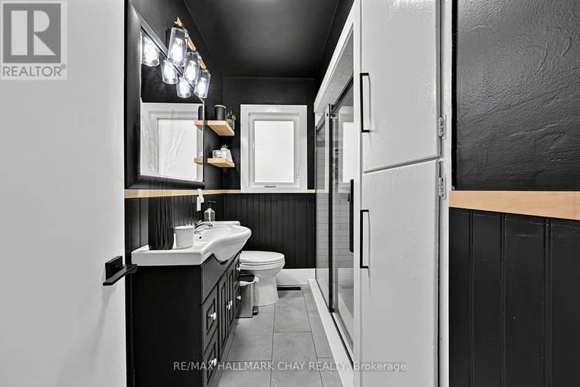 32 Caroline Street — photo 23 of 40