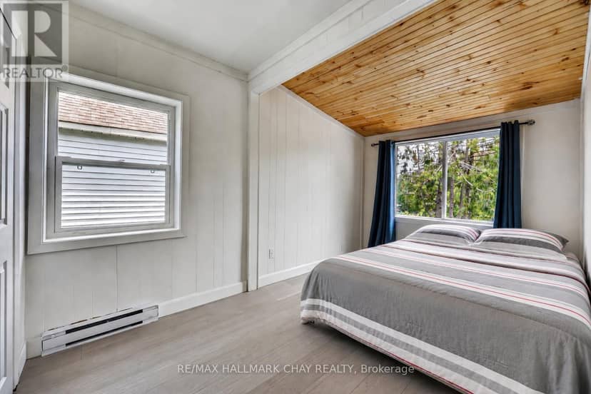 8 Myrtle Avenue — photo 12 of 23
