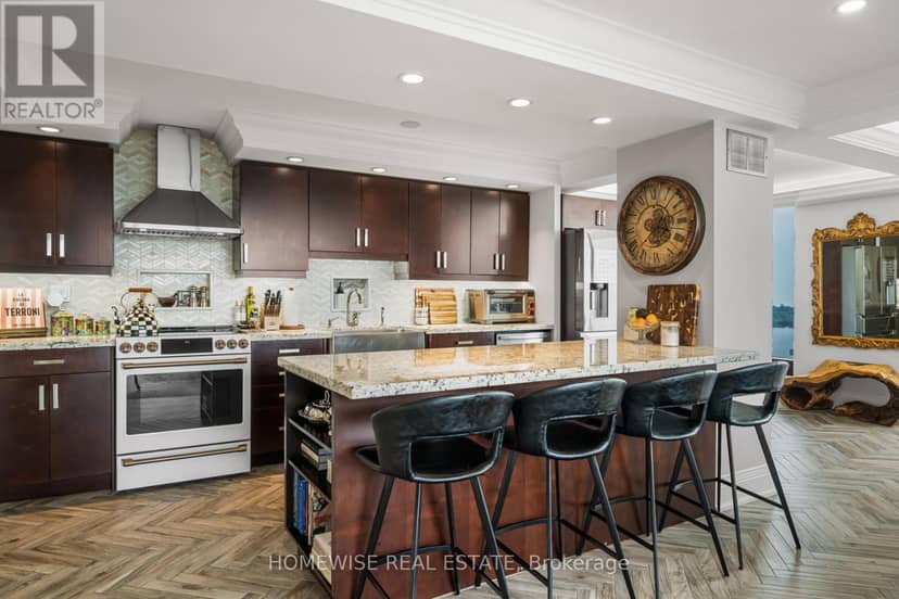 1407 - 2045 Lake Shore Boulevard W — photo 10 of 33